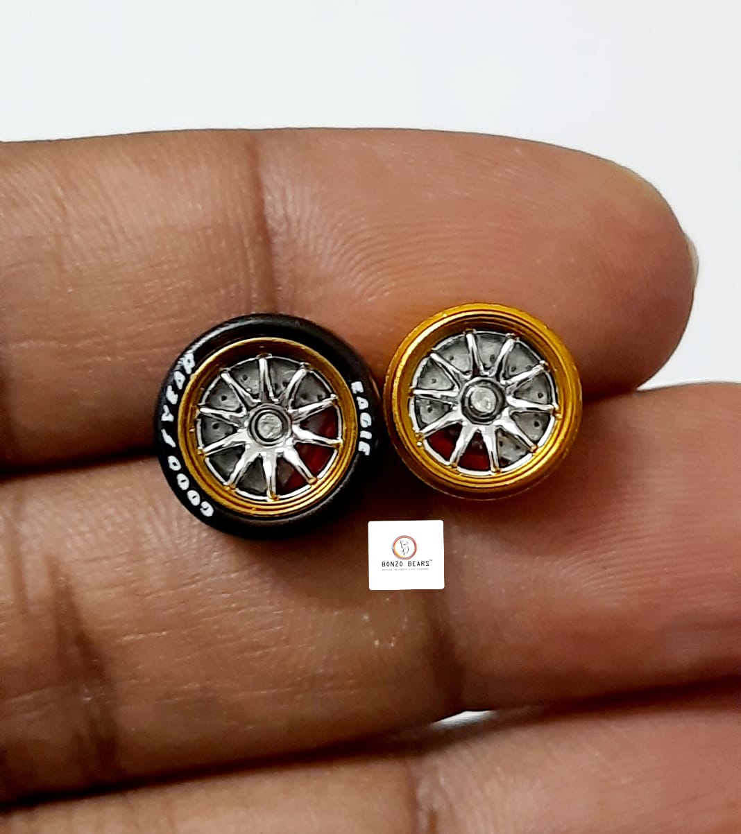 Alloy Wheels with Brake Disc Gold Rim/Silver Chrome Multispoke 11.2mm/28mm for 1/64 Car with extra set of Axles (28mm)