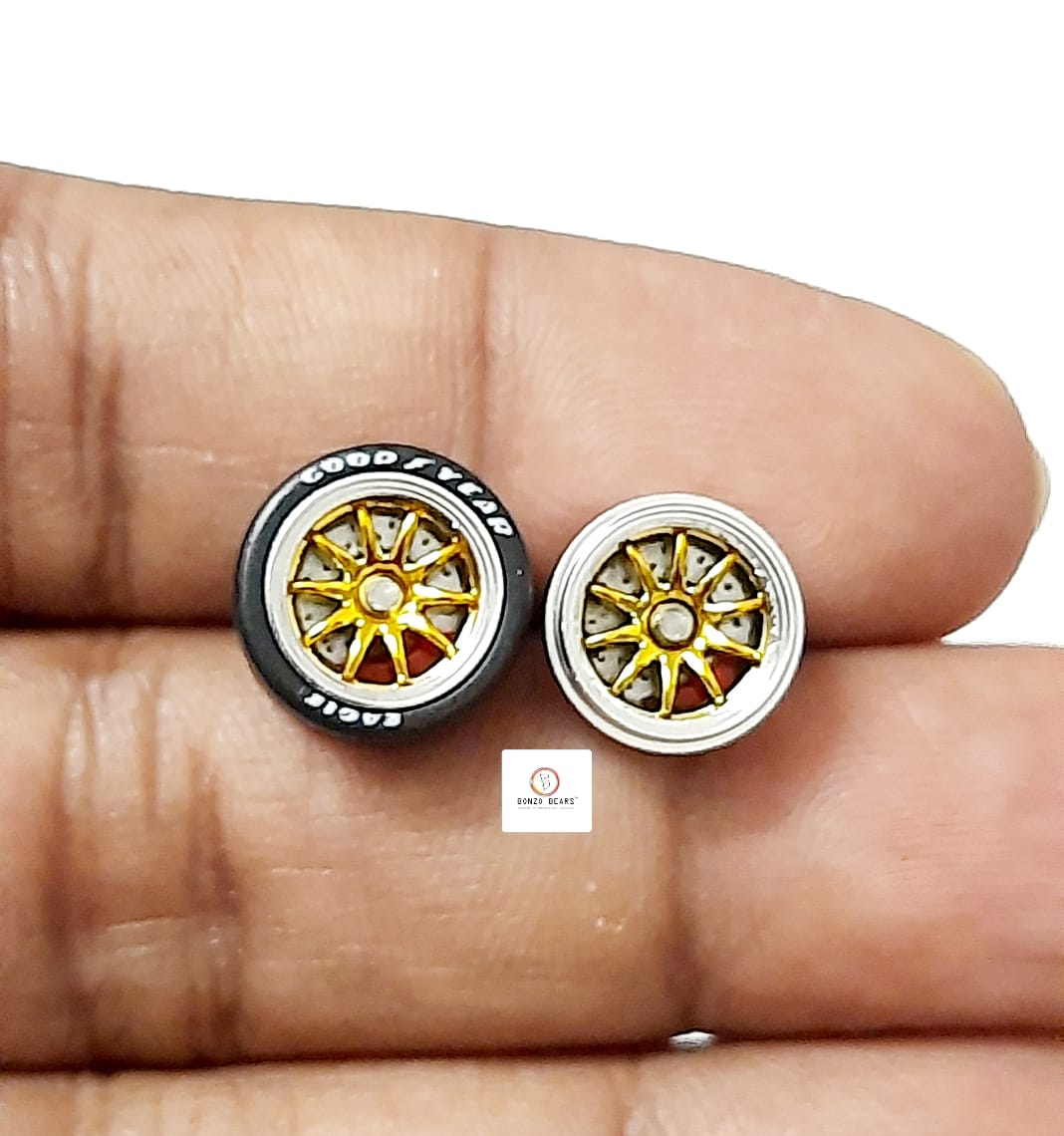 Alloy Wheels with Brake Disc Silver Chrome Rim/Gold Multispoke 11.2mm/28mm for 1/64 Car with extra set of Axles (28mm)