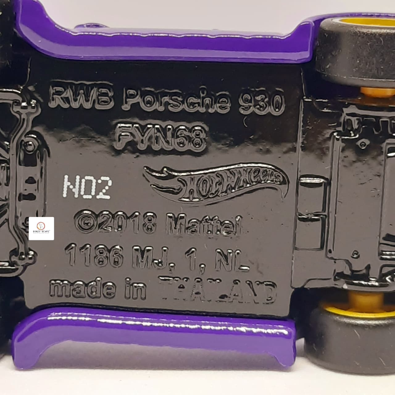 RWB Porsche 930 & Aero Lift - Team Transport - HOT WHEELS (Purple) - Loose