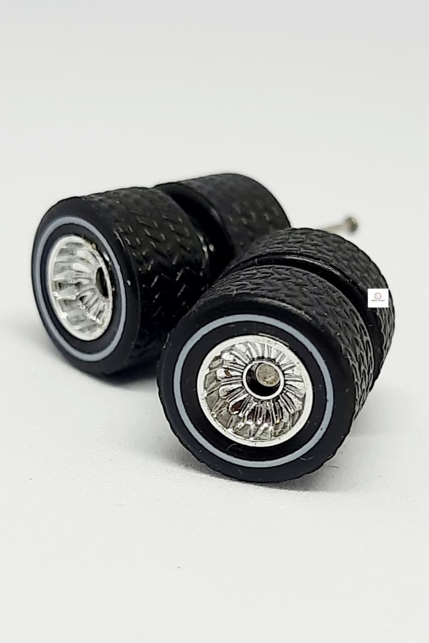 10 MM Dia Silver Chrome - Rubber Tyre