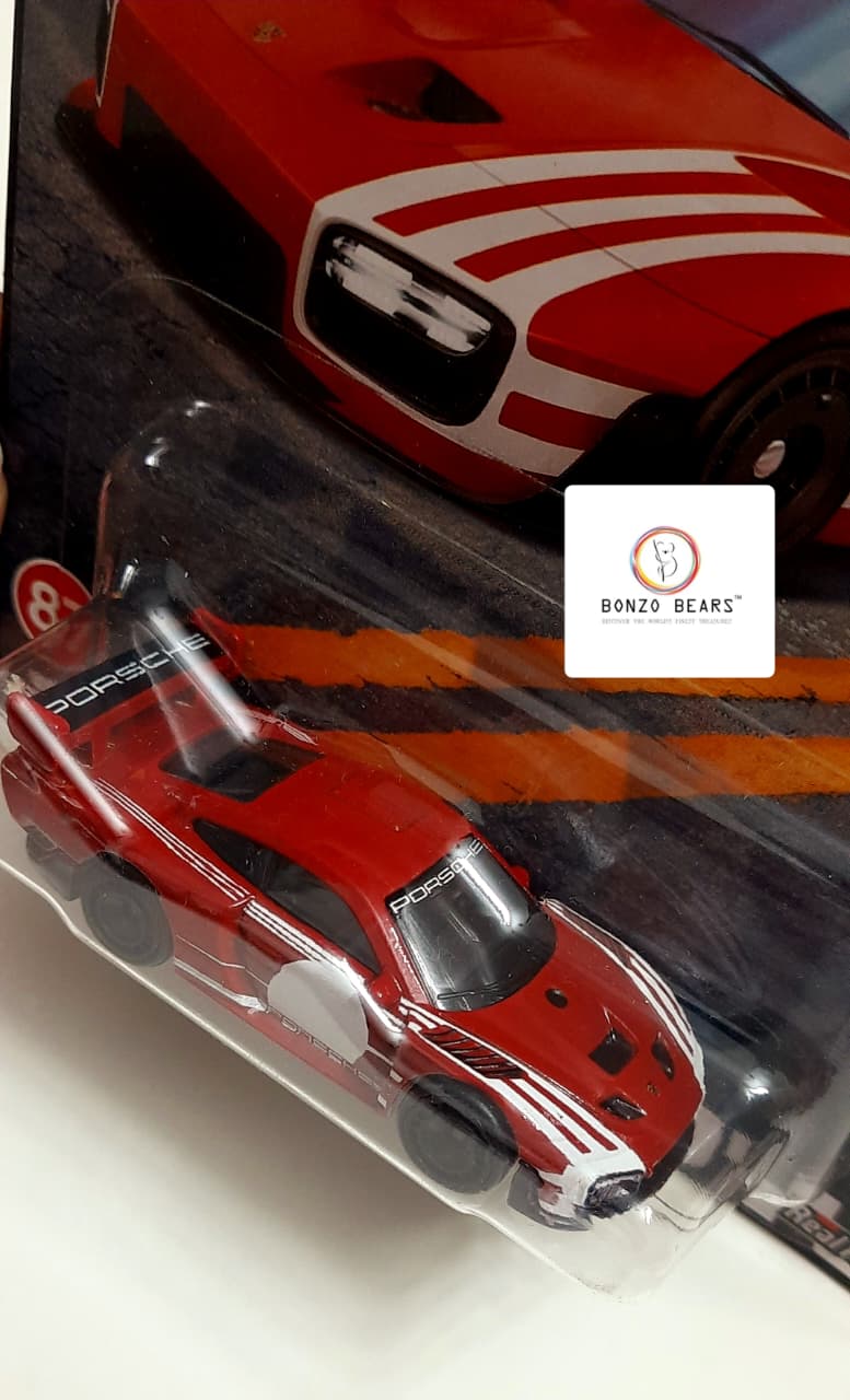 Premium Boulevard Porsche 935 - Hot Wheels | Bonzo Bears - P2