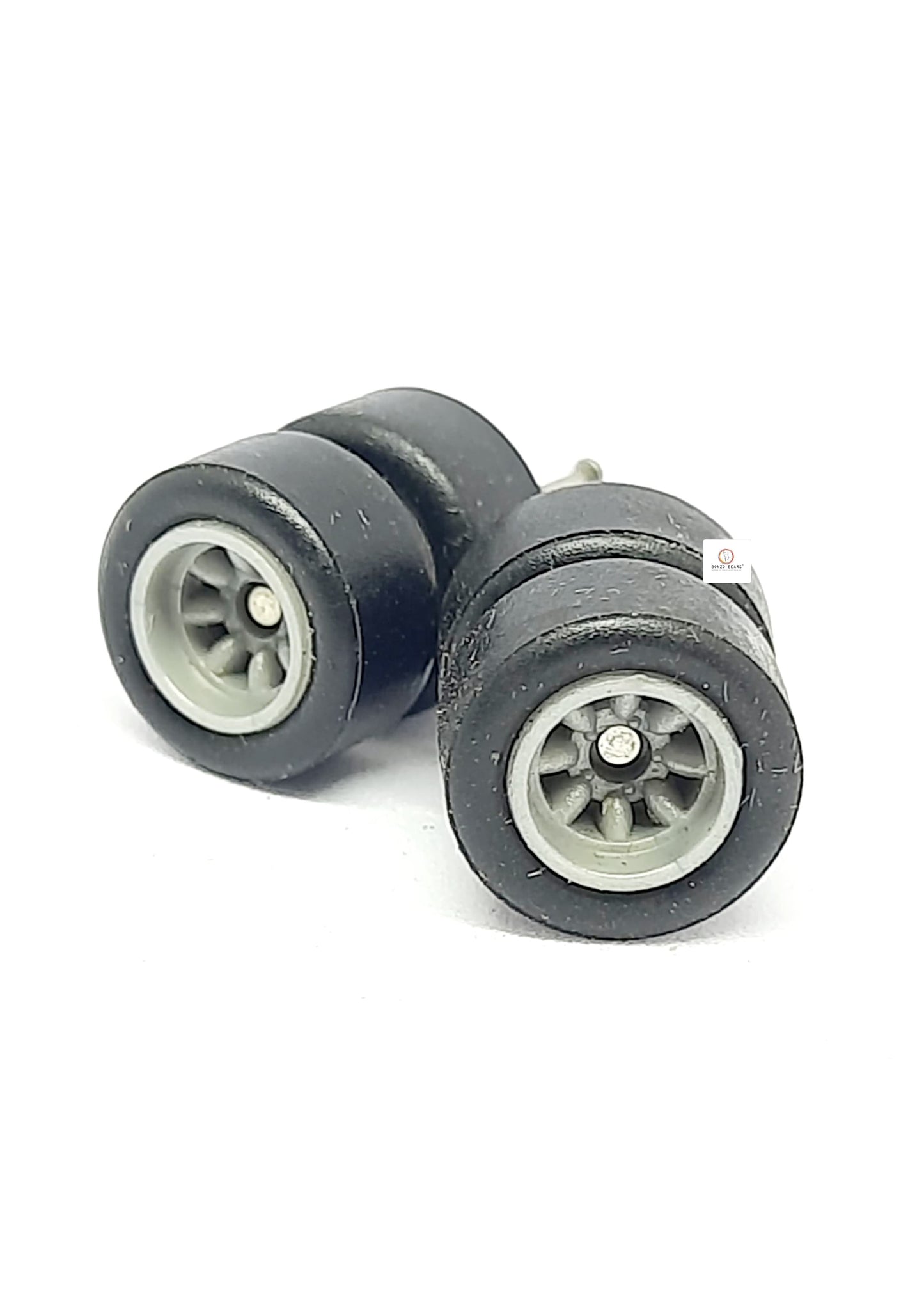 10mm Dia - Multi Spoke Grey Rim Tyre - For 1/64 car