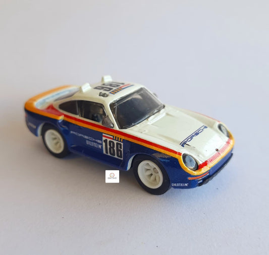 PORSCHE 959 (1986) - Rothmans - WILD TERRAIN - Porsche WRC Rally Car Mini Car - Hotwheels premium - 1/64 Scale