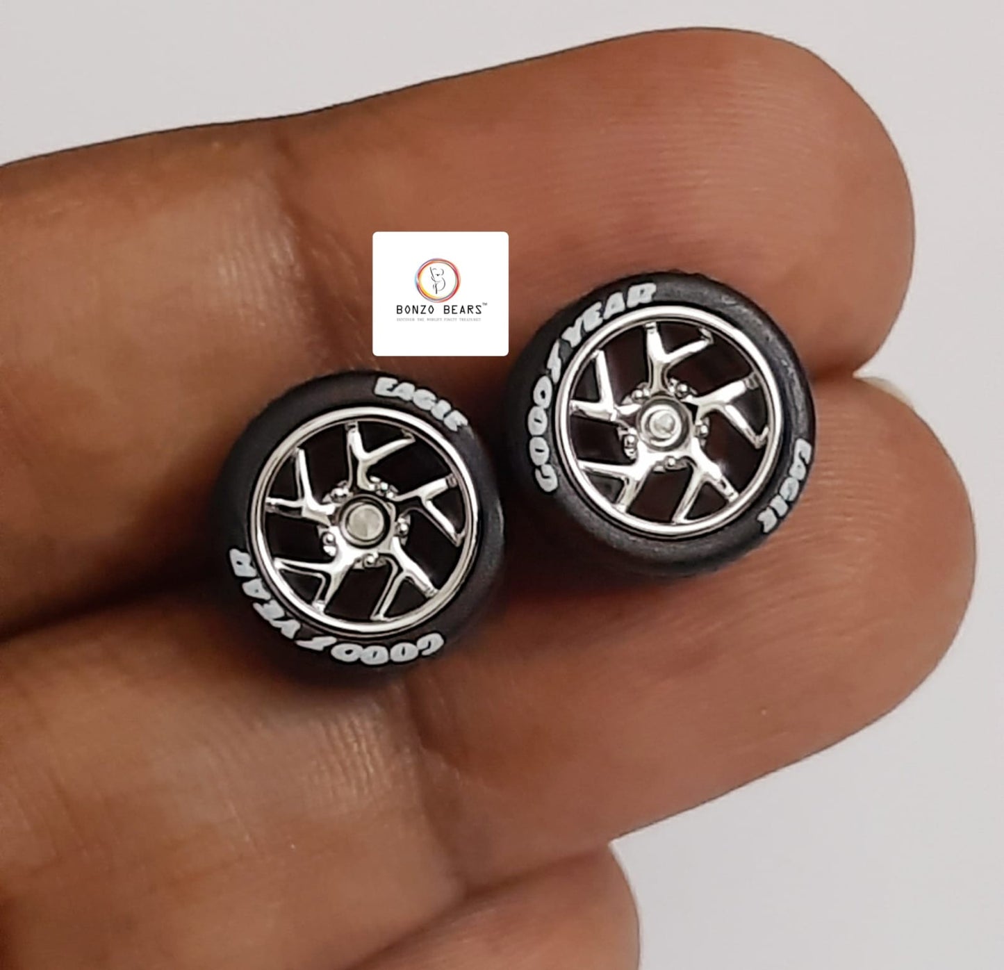 Rubber Tyre - 10mm Silver Rim Star Y Spoke with Goodyear Eagle, 28mm Axle Cv2