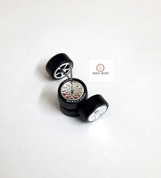 Rubber Tyre - 10mm Silver Flower Rim with Goodyear Eagle - 28mm Axle, Cv5