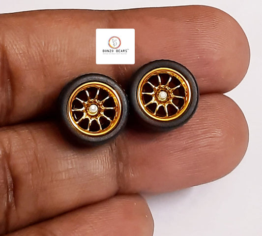 Rubber Tyre - 10mm Gold Rim Multispoke - 28mm Axle, Cv6