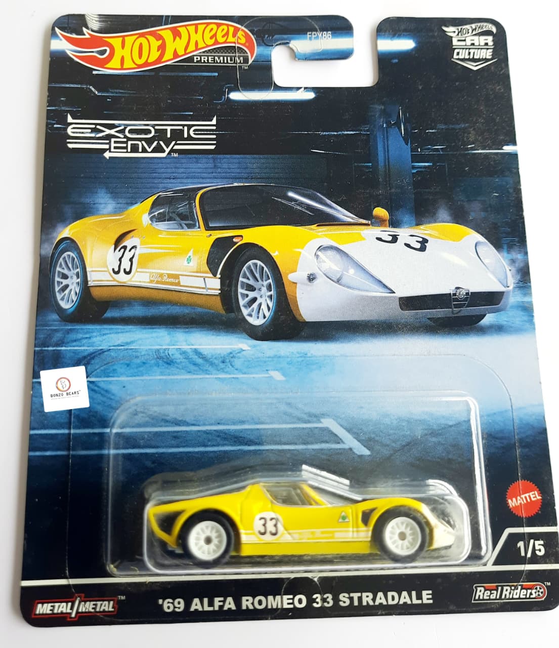 69 Alfa Romeo 33 Stradale - Hot Wheels Premium Car Culture