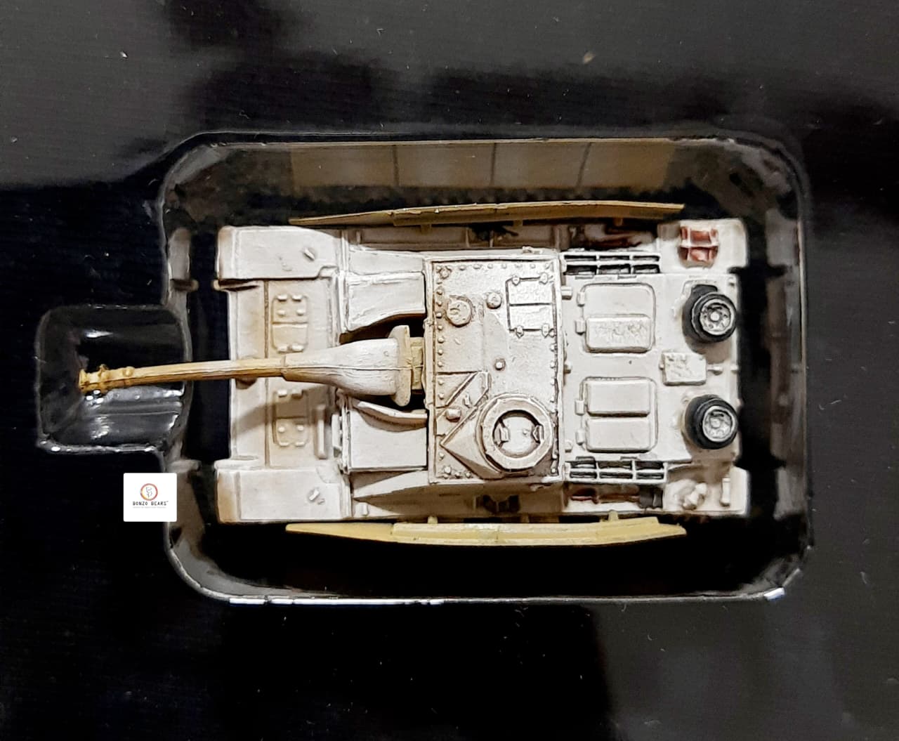 Sturmgeschütz III (StuG III) Ausf. G, a German - 1/144 Takara World Tank Museum