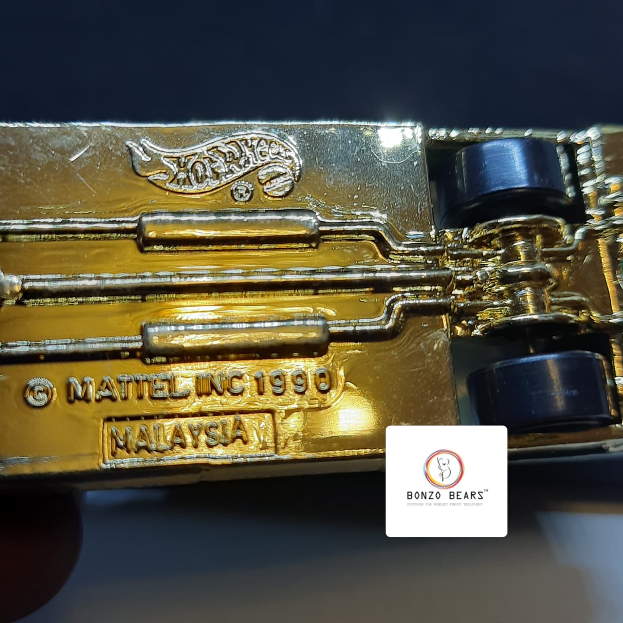 Limozeen Turbo Taxi Series 2/4Green Gold Collectible (1/64)- 2001 Hot wheels Release - Loose | Bonzo Bears