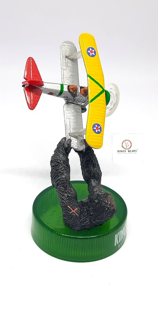 Limited Edition-Highly Detailed ..Battle in NY King Kong - Kaiyodo Bottle Cap Collection| Univerasl Studios & Kaiyodo | Bonzo Bears