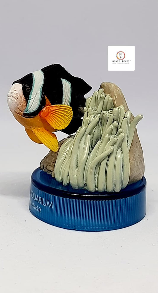 Aquatales Enoshima Aquarium Clark’s Anemone Fish Bottle Cap Collection - Kaiyodo | Bonzo Bears