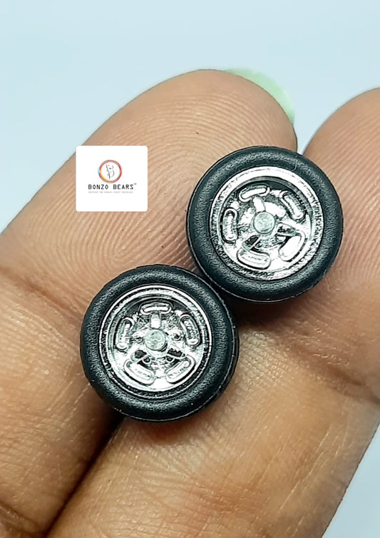 Rubber Tire - 10mm , Chrome Spl Rim 28mm Axle