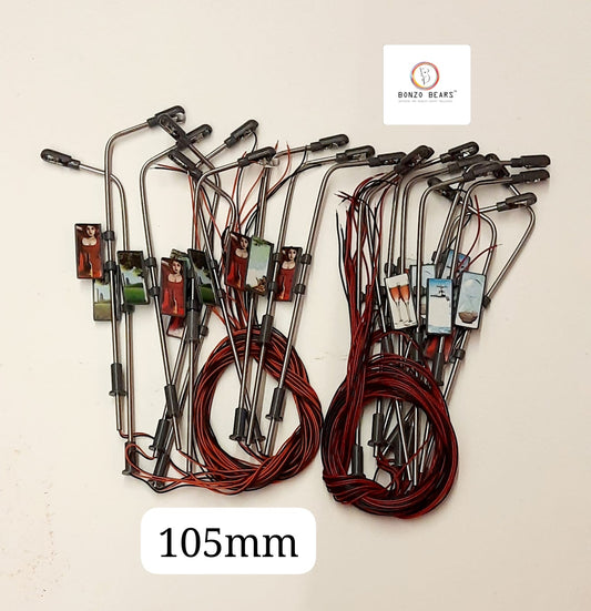 1:100 Scale Street Lamps (105mm/10.5cm) Suitable for 1:64 Diorama (Set of 2 - Random design)