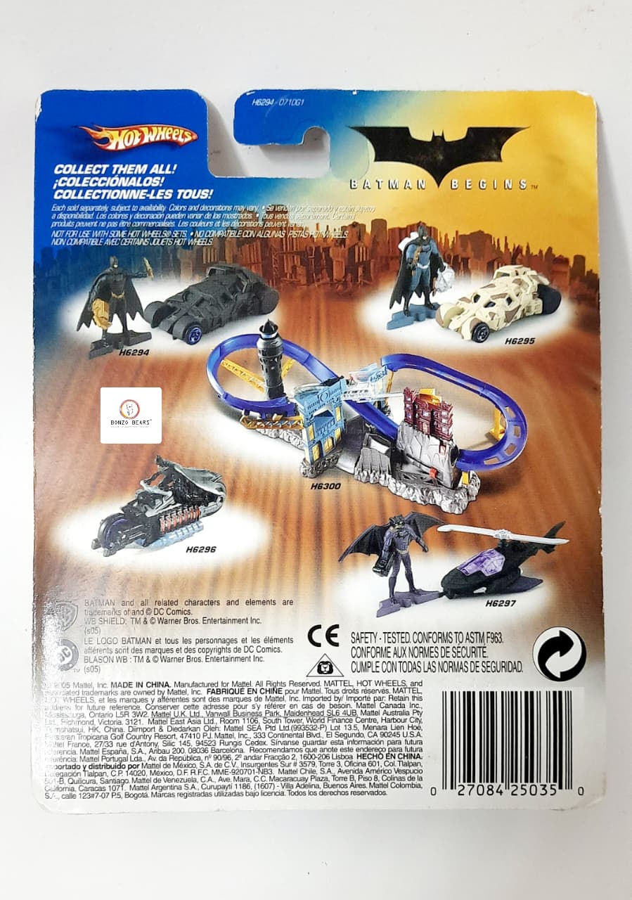 Hot Wheels (2005 Released) Batman Begins - Batcycle with Batman figure | Bonzo Bears