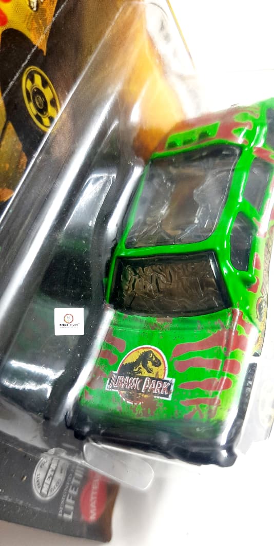 '93 Ford Explorer #4 - with Broken Glass Model (2022 Released) - Matchbox Jurassic World | Bonzo Bears Jurassic Box