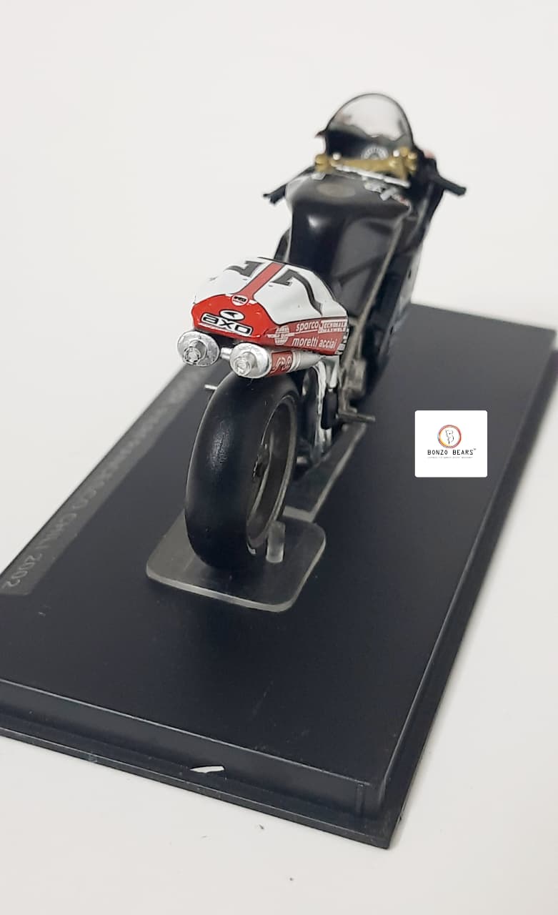 1:24 2002 Ducati 998R #7 ridden by Pierfrancesco Chili - Ixo