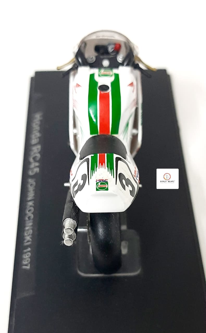 Ixo Honda RC45 ridden by John Kocinski in 1997 - 1:24