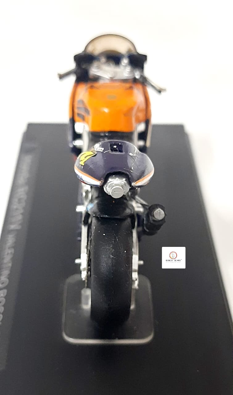 Ixo 2002 Valentino Rossi's Honda RC211V - 1:24