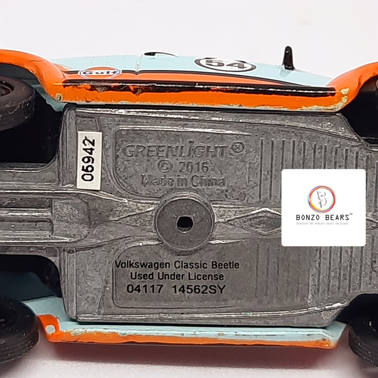 Gulf VW Classic Beetle - Greenlight (Loose)| Bonzo Bears