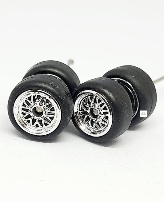 Rubber Tyre 10mm, Multi Spoked silver chrome tyres - 1/64 car compatible