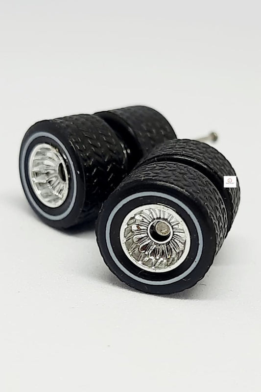 10 MM Dia Silver Chrome - Rubber Tyre