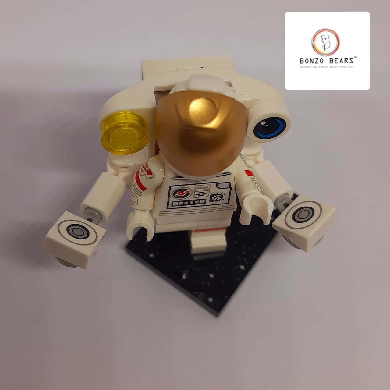 LEGO Minifigures Series 26 Spacewalking Astronaut | Bonzo Bears