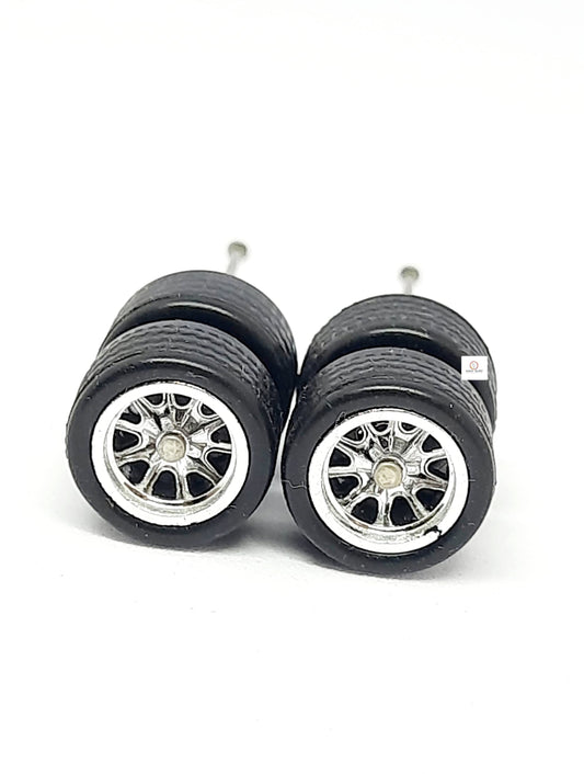 10mm  Dia Multi Spoked Chrome Rim Rubber Tyres - 1/64 car compatible