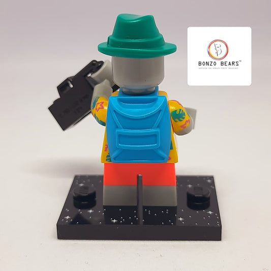 LEGO Minifigures Series 26 Alien Tourist | Bonzo Bears