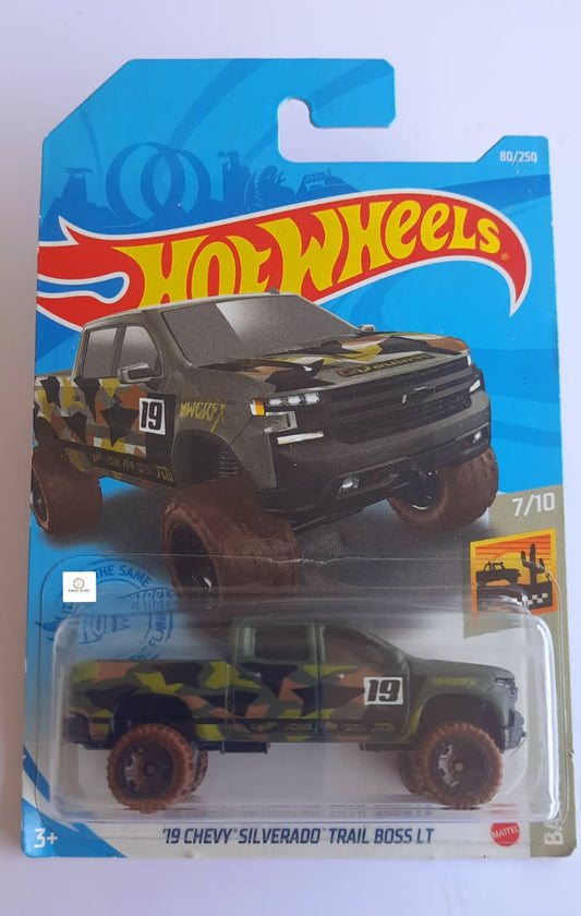 '19 Chevy Silverado Trail Boss LT -Hot Wheels