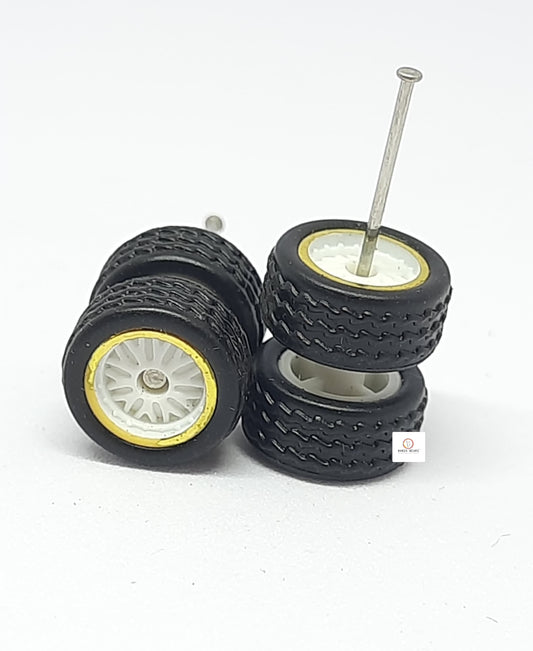 Rubber Tyre 10mm, Multi Spoked Gold lines Rim  - 1/64 car compatible