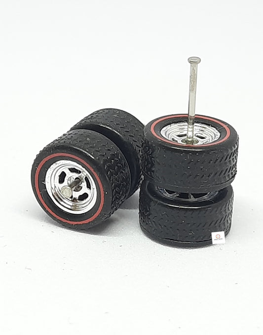 Rubber Tire -Red lined dia  10-12 mm