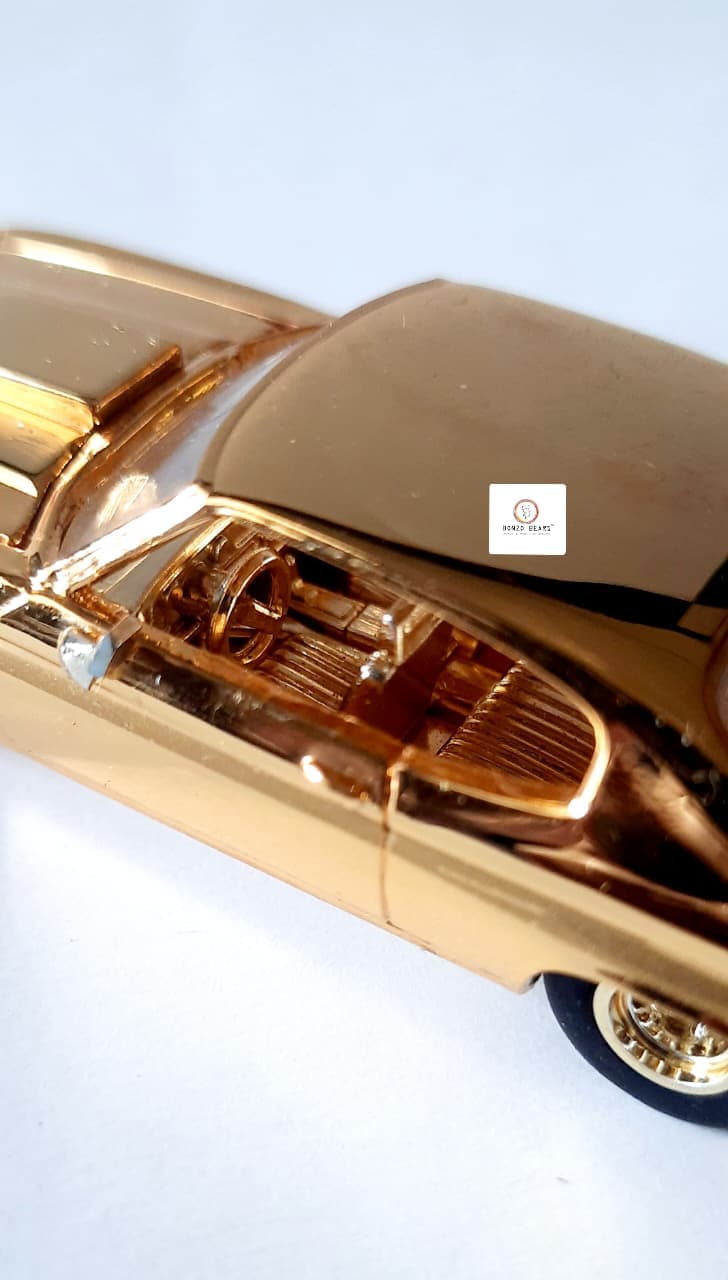 '70 Chevy Chevelle SS (24K Gold) - Racing Champions - Hot Rod Magazine 50th Anniversary Collector Series (1997 Released) (As per picture)