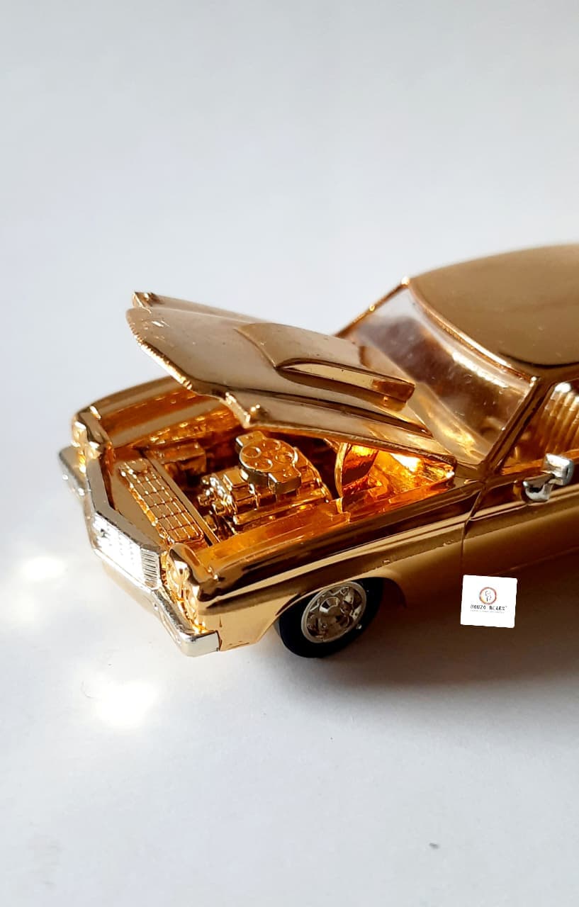 '70 Chevy Chevelle SS (24K Gold) - Racing Champions - Hot Rod Magazine 50th Anniversary Collector Series (1997 Released) (As per picture)