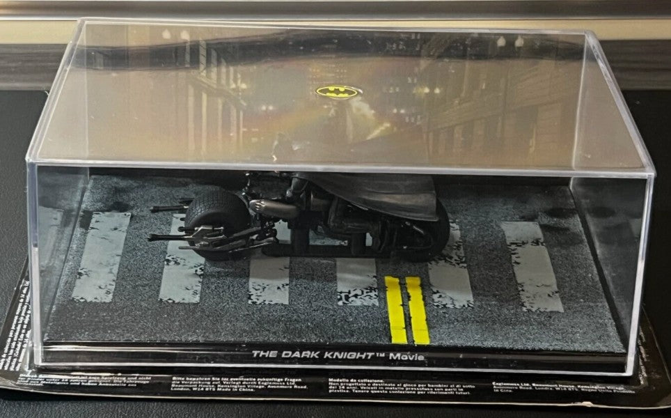The Batman Automobilia #11 – EagleMoss Dark Knight Bat-Pod (1:43) 🏍️ ✨ 2013 Release | New & Sealed