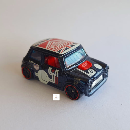 MORRIS MINI - HOT WHEELS ( Loose car) - 1/64 Scale