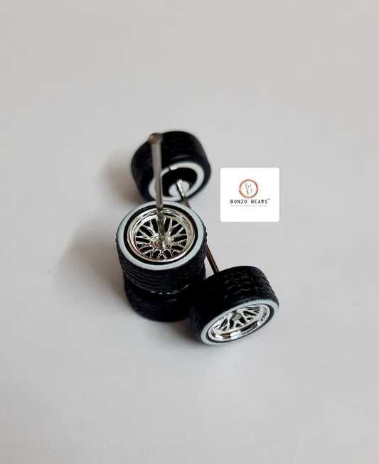 Rubber Tyre - 10mm Silver Y Spoke/White Line, 28mm Axle Cv3