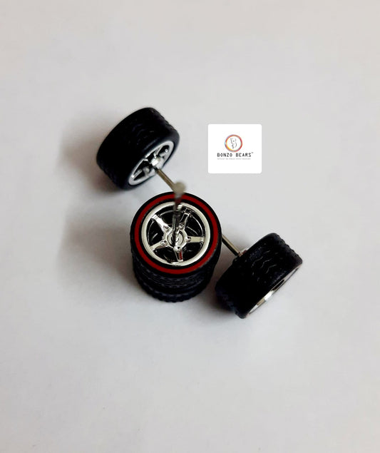 Rubber Tyre - 10mm Silver Rim 5 Spoke/Red Line without dots in center - 28mm Axle, Cv3