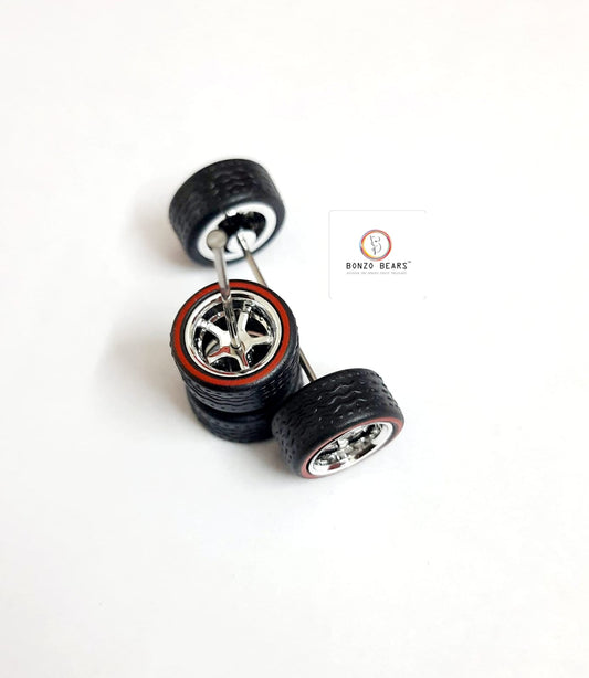 Rubber Tyre - 10mm Silver Rim 5 Spoke/Red Line without dots in center - 28mm Axle, Cv3