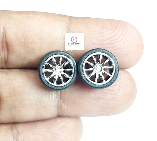 Rubber Tyre - 10mm Silver Multi Spoke - 28mm Axle, Cv5