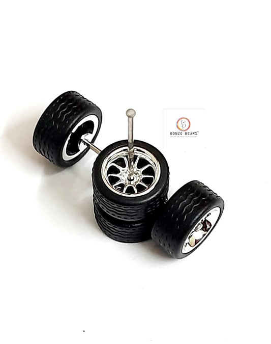 Rubber Tyre - 10mm Silver Rim Multispoke - 28mm Axle, Cv6