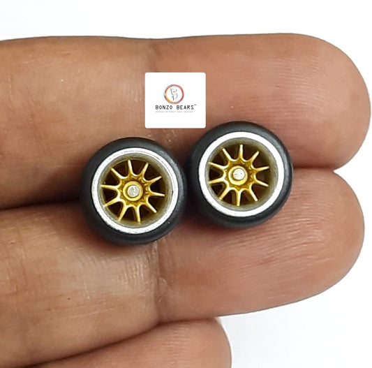 Rubber Tyre - 10mm Silve Line Gold Multispoke - 28mm Axle, Cv6