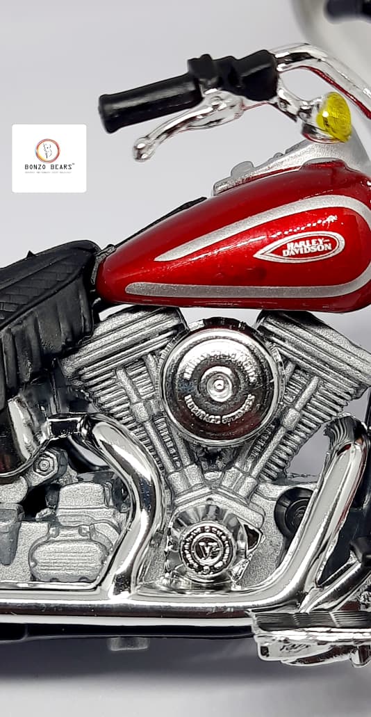 1:18 1999 Harley-Davidson FLSTS Heritage Softail Springer - Series 42 - Maisto | Bonzo Bears