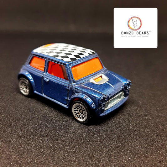 Mini Cooper #158 of 240 Collector No. 158 Hot Wheels 2001 Mainline Series (Loose- Openable Top)| Bonzo Bears