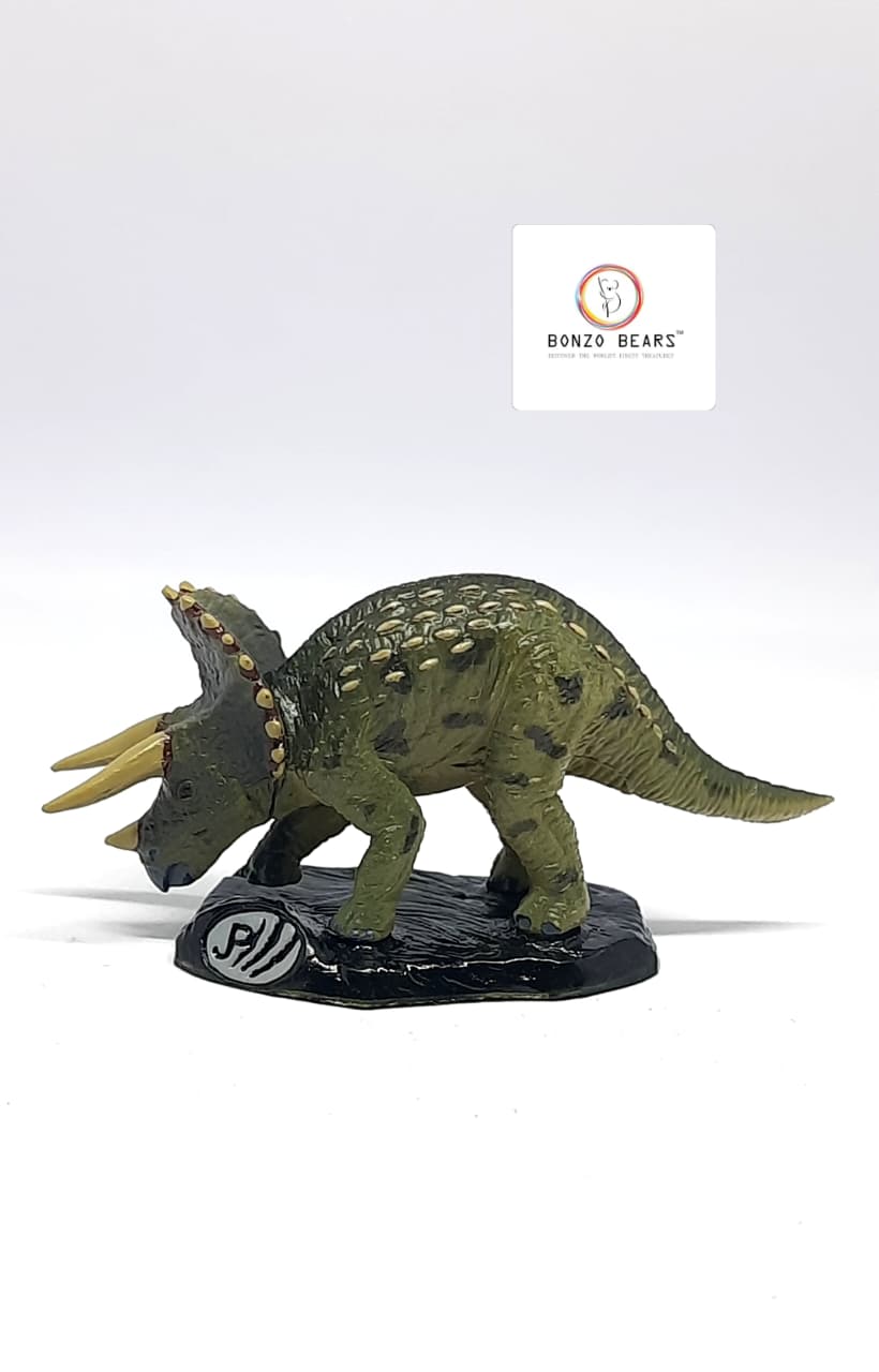 Triceratops Jurassic Park III Dinosaur - Universal Sutdios & Coca Cola &  Kaiyodo collab | Bonzo Bears