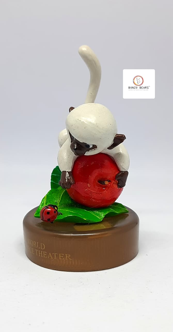 Cute Higly detailed  Amedeo The World Masterpiece Theater Kaiyodo Bottle Cap Collection | Bonzo Bears