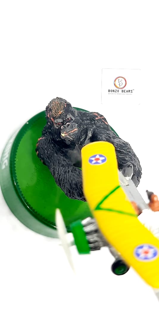 Limited Edition-Highly Detailed ..Battle in NY King Kong - Kaiyodo Bottle Cap Collection| Univerasl Studios & Kaiyodo   | Bonzo Bears