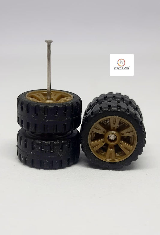 4X4 Suv Rubber Tire - 13mm ,  6 Spoked  Rim 28mm Axle