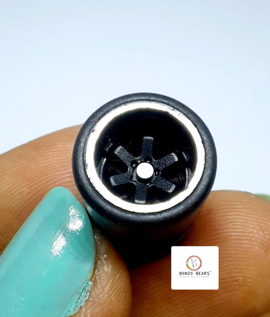 Rubber Tire - 10mm , Chrome lined 6 spoked Black Rim 28mm Axle