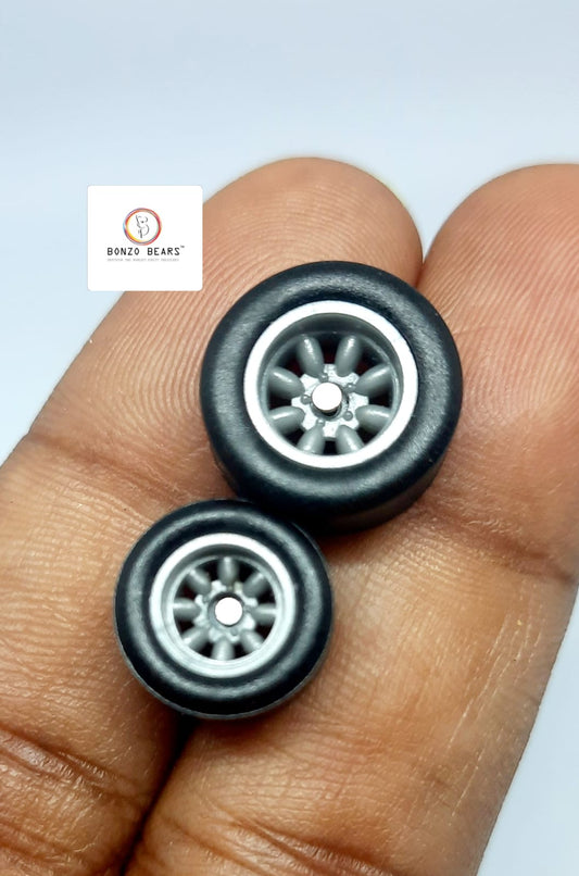 Rubber Tire - 10mm + 12mm  , Multi spoke Grey Rim 25mm Axle