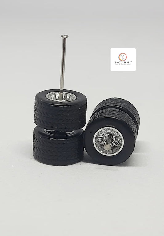 Rubber Tire - 10mm , Chrome pattern Rim 28mm Axle
